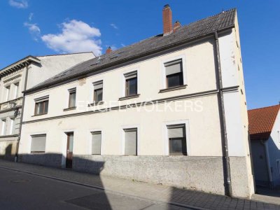 Sanierungsobjekt inklusive Baugenehmigung                                          in zentraler Lage