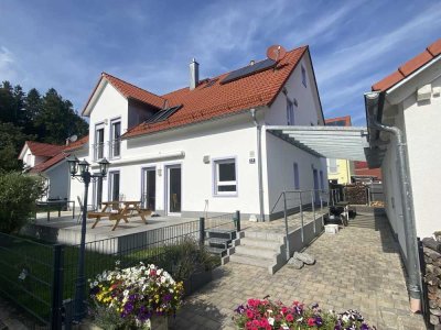Wunderschöne Vierzimmerwohnung mit Grillplatz