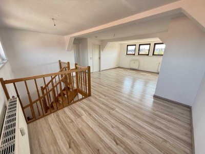 3-Raum-Maisonettewohnung in der Innenstadt mit Tageslichtbad, Gäste-WC & Stellplatz im Hof!