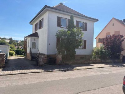 Sanierungsbedürftiges EFH in hervorragender Wohnlage!