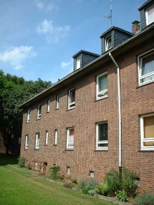 *** Wir modernisieren für Sie! Charmante EG-Wohnung mit Duschbad! ***