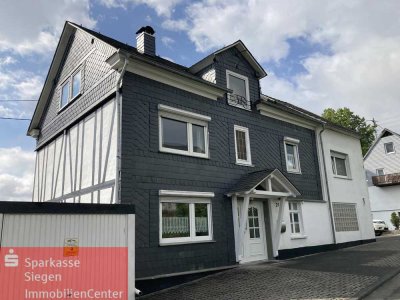 Außergewöhnliches Wohnhaus mit Gewerbeanteil in zentraler Lage von Freudenberg-Oberholzklau
