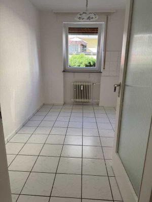 Investoren und Eigennutzer: eine Hochparterre 3-Zimmerwohnung in Baden-Baden