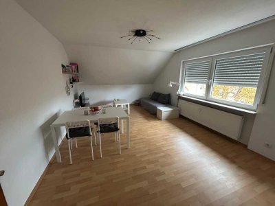 Nachmieter gesucht für 2-Zimmer Dachgeschosswohnung in Mühlacker mit Außenstellplatz