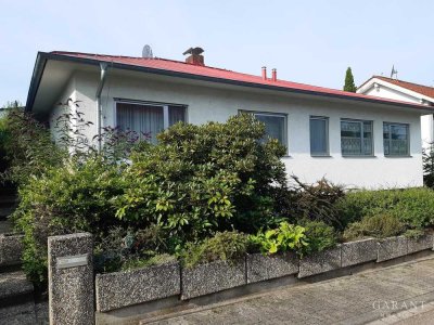 Bungalow mit Prachtgarten