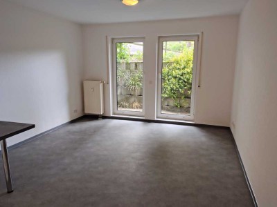 Renoviertes Appartement mit Terrasse und Stellplatz in Feldrandlage
