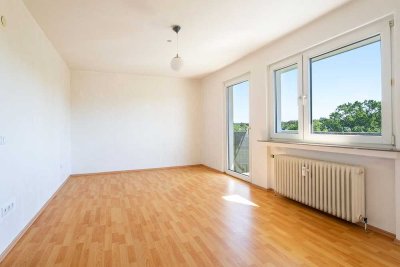 Modernisierte 2-Zimmer-Wohnung mit Balkon in Refrath – ideal für Singles & Paare!