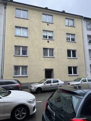 gepflegte 2-Zimmerwohnung mit Einbauküche in Wohnküche in Wuppertal