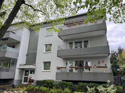 Etagenwohnung im gepflegten 9-Familien-Haus mit Garage zu vermieten