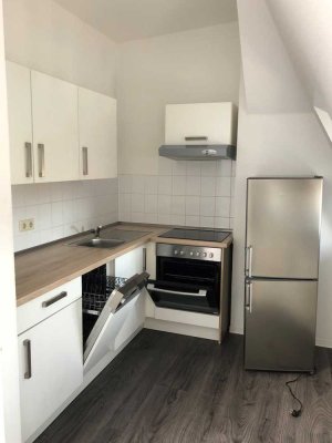 Frisch renoviert mit Einbauküche