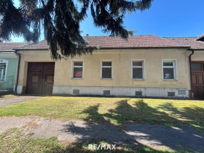 Wohnhaus mit Gestaltungsmöglichkeiten und Garten