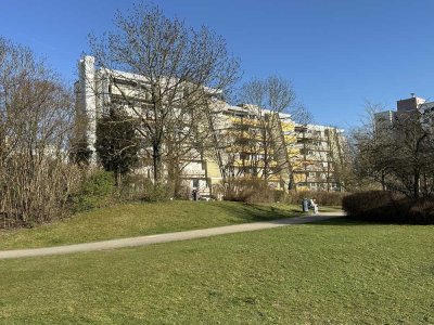 Hoher Wohncomfort in parkähnlicher Anlage, bezugsfr.  4-Zi-ETW, großz. Grundr. L-Balkon, Aufz., 2TG