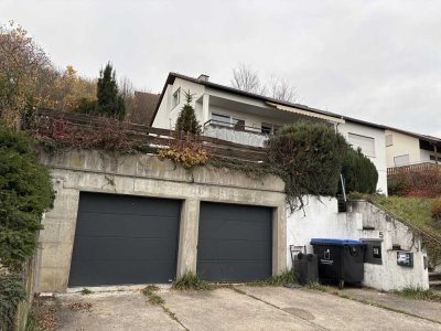 Großes gepflegtes Monteurhaus mit 9 Zimmern, Garten und 2 Garagen in Holzgerlingen bei Stuttgart