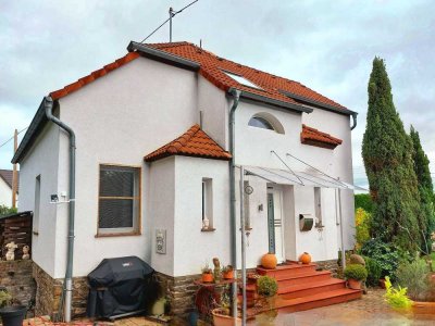 Wohnkomfort und Wohlfühlatmosphäre im Einfamilienhaus in Brohl