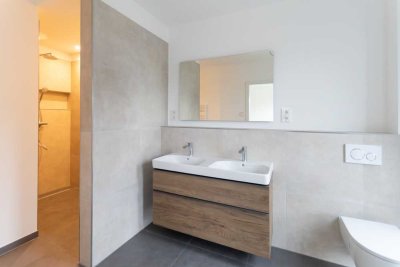 Ungewöhnlicher Neubau einer Doppelhaushälfte