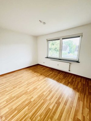 Ruhig gelegene 3-Zimmer-Wohnung mit Einbauküche und Balkon in Breloh