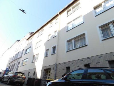 Frisch renovierte 3-Zi.-Whg. mit neuem Bad und neuem Boden