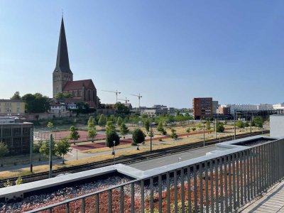 Exklusive, neuwertige 2-Zimmer-Wohnung mit Balkon, EBK und vielen Extras in Rostock