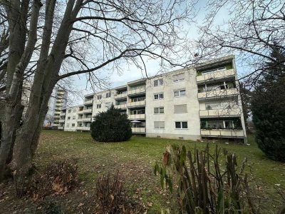3 Zimmer Wohnung mit Balkon - innen komplett saniert