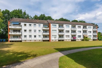 Lichtdurchflutete und großzügige Wohnung im Grünen