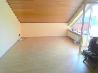 Provisionsfrei, zentrale 3 ZKBB Dachgeschosswohnung in Ibbenbüren zu verkaufen