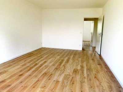 Sehr schön aufgeteilte, helle 4-Zi.-Wohnung in Lierenfeld zu vermieten.