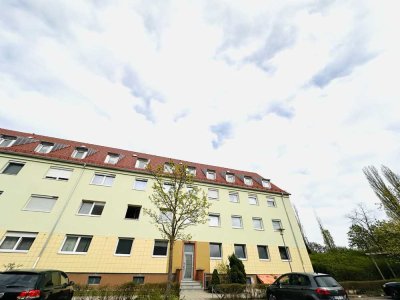 Großzügige 4-Zimmer-Wohnung mit Balkon  moderner Einbauküche in Fürth