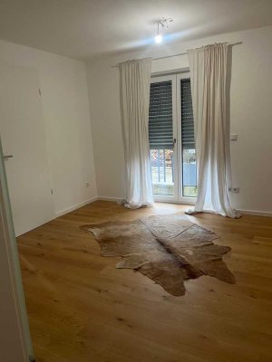 Helle 1,5 -Zimmer Wohnung im EG mit Garage in Hohenlinden