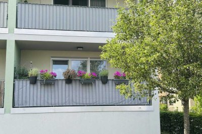 Stilvolle, geräumige und moderne 2-Zimmer-Wohnung mit Balkon in Hattersheim