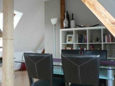 lichtdurchflutete 3,5 Zimmer MAISONETTE WOHNUNG mit EBK, Tageslichtbad und Garten