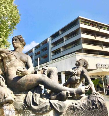 Das ist Ihr Zuhause: Schicke 2-Zimmer-Wohnung mit großem Balkon