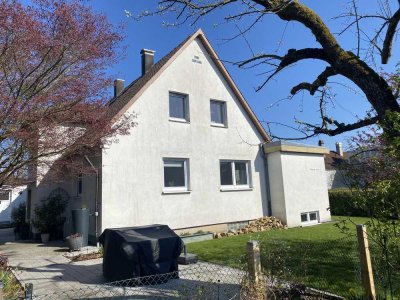 Schönes Einfamilienhaus in bester Lage in Rechberghausen zu vermieten