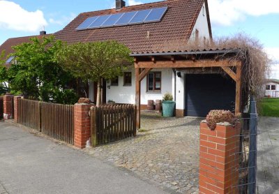 Sehr schön gelegenes, hochwertiges Einfamilienhaus in ruhiger und sonniger Lage - Bezug kurzfr. mög.