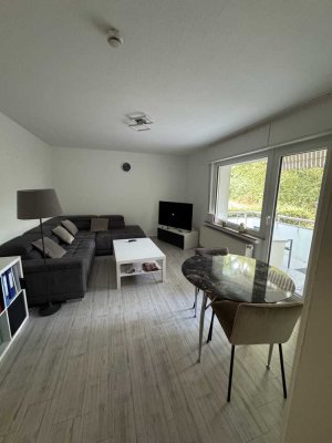 Zentrale 2-Zimmer Wohnung mit eigenem Garten