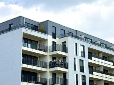 Erstbezug mit Balkon und EBK: 2-Zimmer-Neubauwohnung