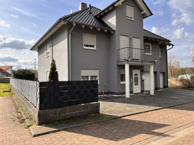 Kindsbach: Freistehendes, großzügiges Einfamilienhaus mit hochwertiger Ausstattung