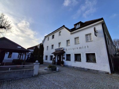 Gut aufgeteilte 2-Zimmer-Wohnung mit möblierter Küche im Zentrum von Lohnsburg