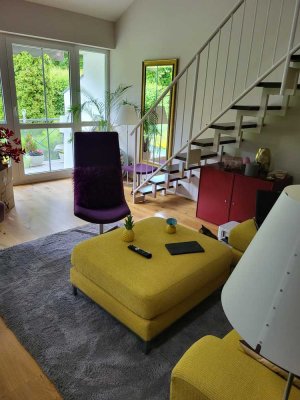 Möblierte helle 2,5 Zimmer  Galerie Wohnung Nähe Uni/BKHl