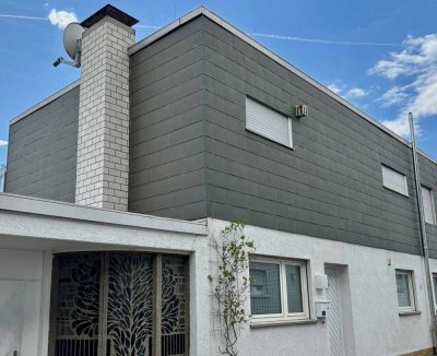 Geräumiges helles Haus für gewerbliche Zwecke