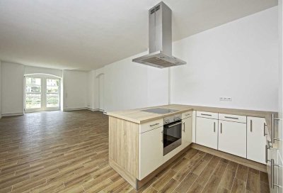 Loft-Ambiente hinter historischen Mauern * 4-Zimmer-ETW  * Terrasse * Bienertmühle - Dresden Plauen