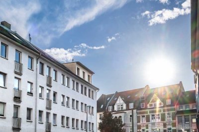 PURE - Über den Dächern von Nippes – 3 Zimmer Dachgeschosswohnung