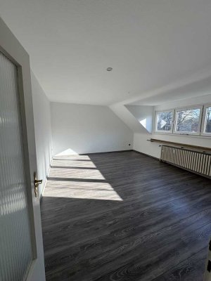 schöne 2 Zimmer Wohnung