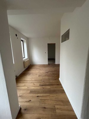 Renovierte 2-Zimmer Wohnung in Bremen-Hulsberg mit Holzparkett