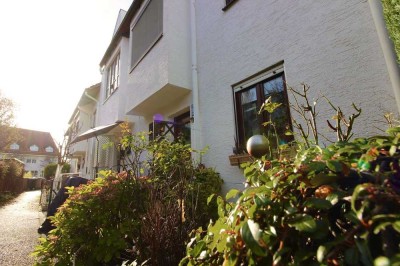 Reihenmittelhaus mit Garten, Balkon und eigenem Gästebereich!
