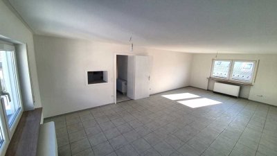 Großzügige 3,5-Zimmer-Wohnung mit EBK in Unterheinriet