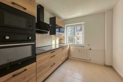Unschlagbare 5% Rendite! Kernsanierte, top energieeffiziente 3 Zi. Wohnung mit Balkon, Bad & Küche