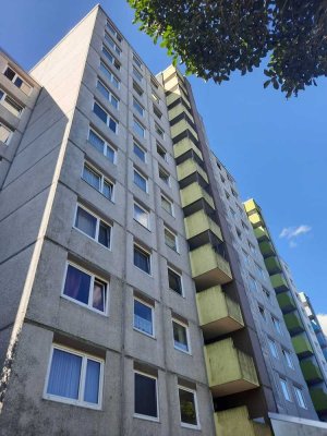 Vermietete 3-Zimmer-Wohnung mit Loggia in Kiel-Mettenhof