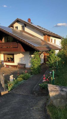 Schöne Dachgeschosswohnung in Gersfelder Stadtteil