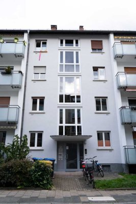 Einziehen & Wohlfühlen: 3-Zimmer-Wohnung mit Kamin, Balkon & Top-Ausstattung
