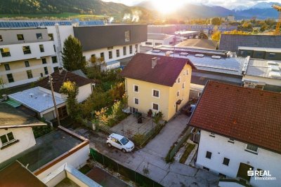 Großes Mehrfamilienhaus mit Potential in Hall zu verkaufen